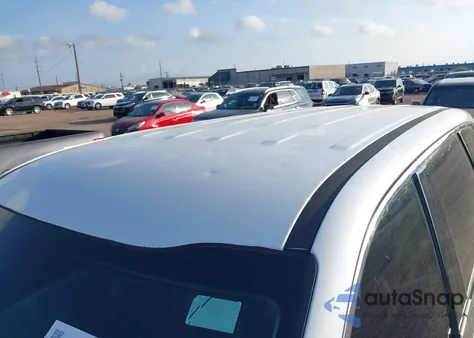 2020 Kia Telluride Lx z USA, uszkodzony, nr VIN 5XYP24HC2LG070063